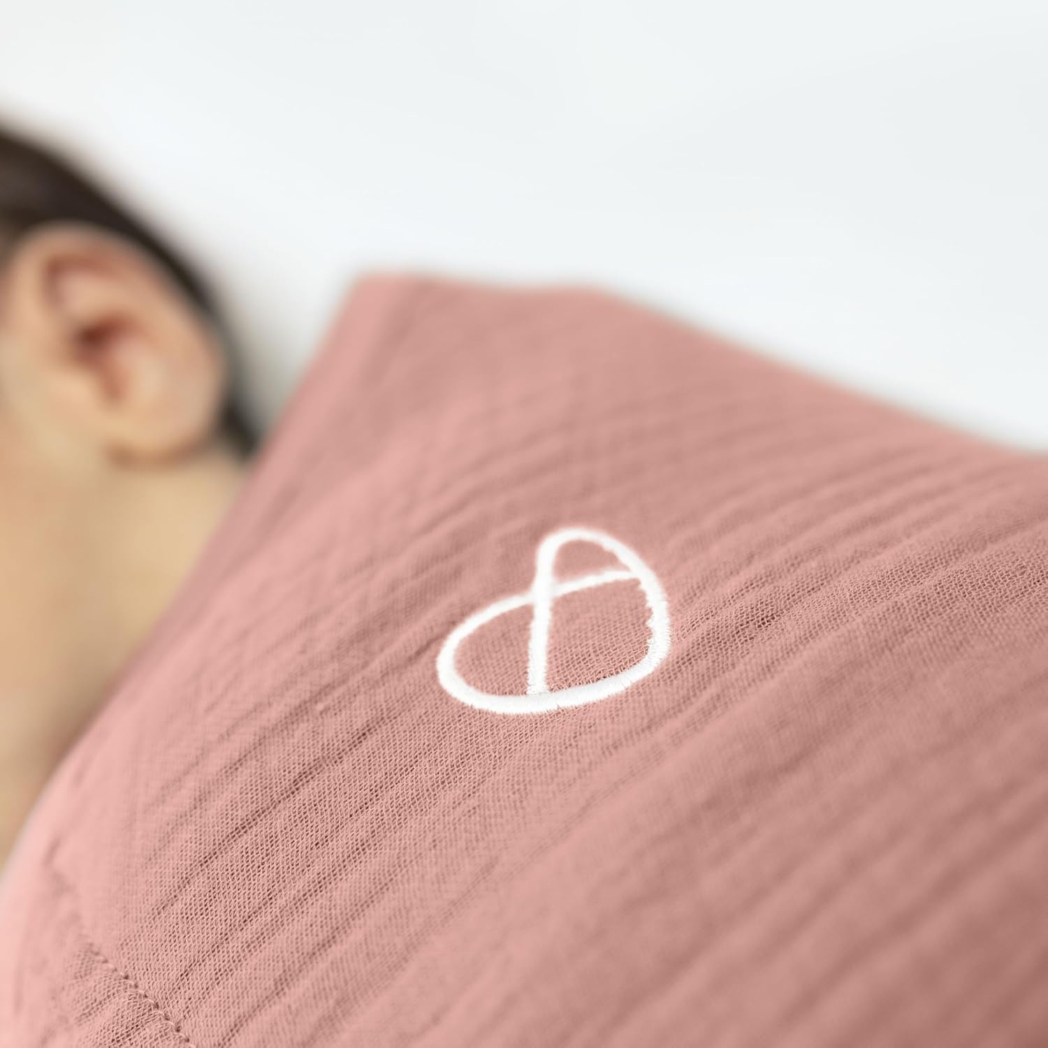 image:imageIngenuity SwaddleMe 100 Cotton Muslin Original Baby Swaddle Blush Stage 1 Pack of 4Stage 1